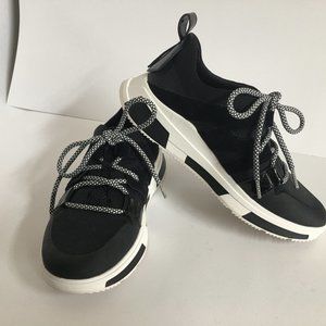 Fitflop sneaker Black/White/ Red pickaboo Red size 7